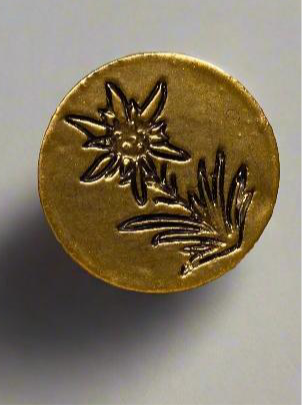 Edelweiss Brass Drawer Knob