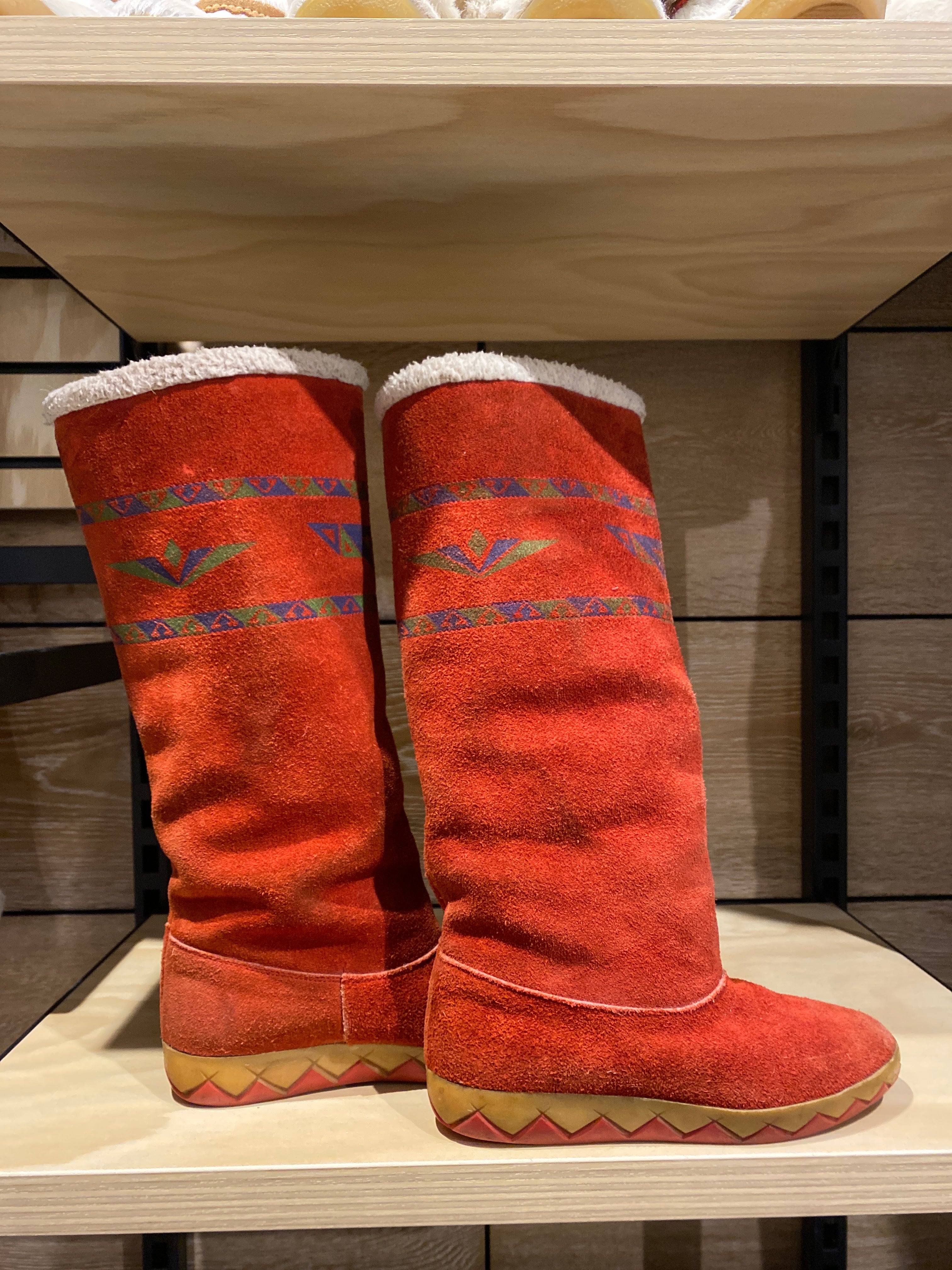 Vintage Toscana Red Suede Apres Snow Boots