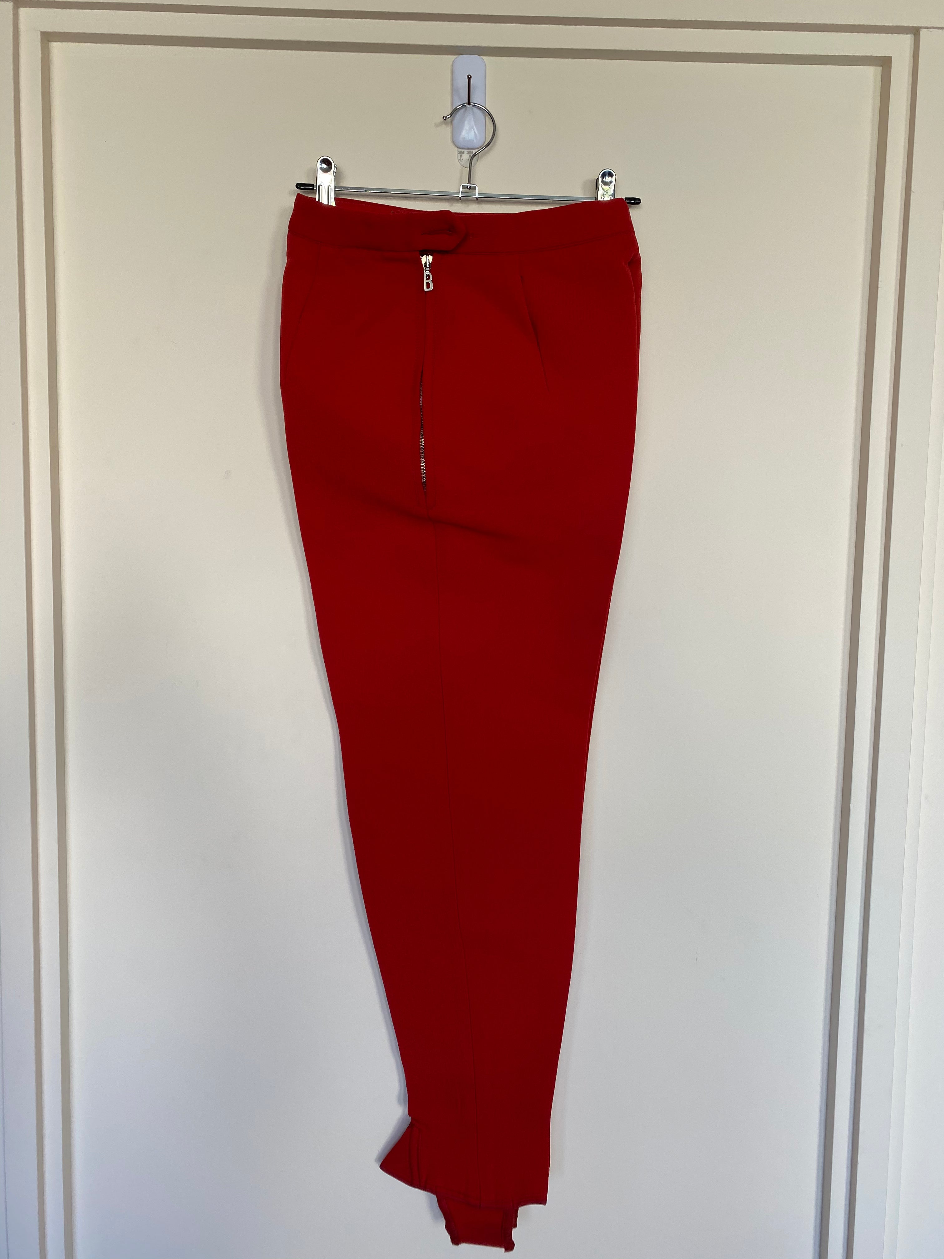 Vintage Bogner Red 2-piece ski suit: stirrup pants side