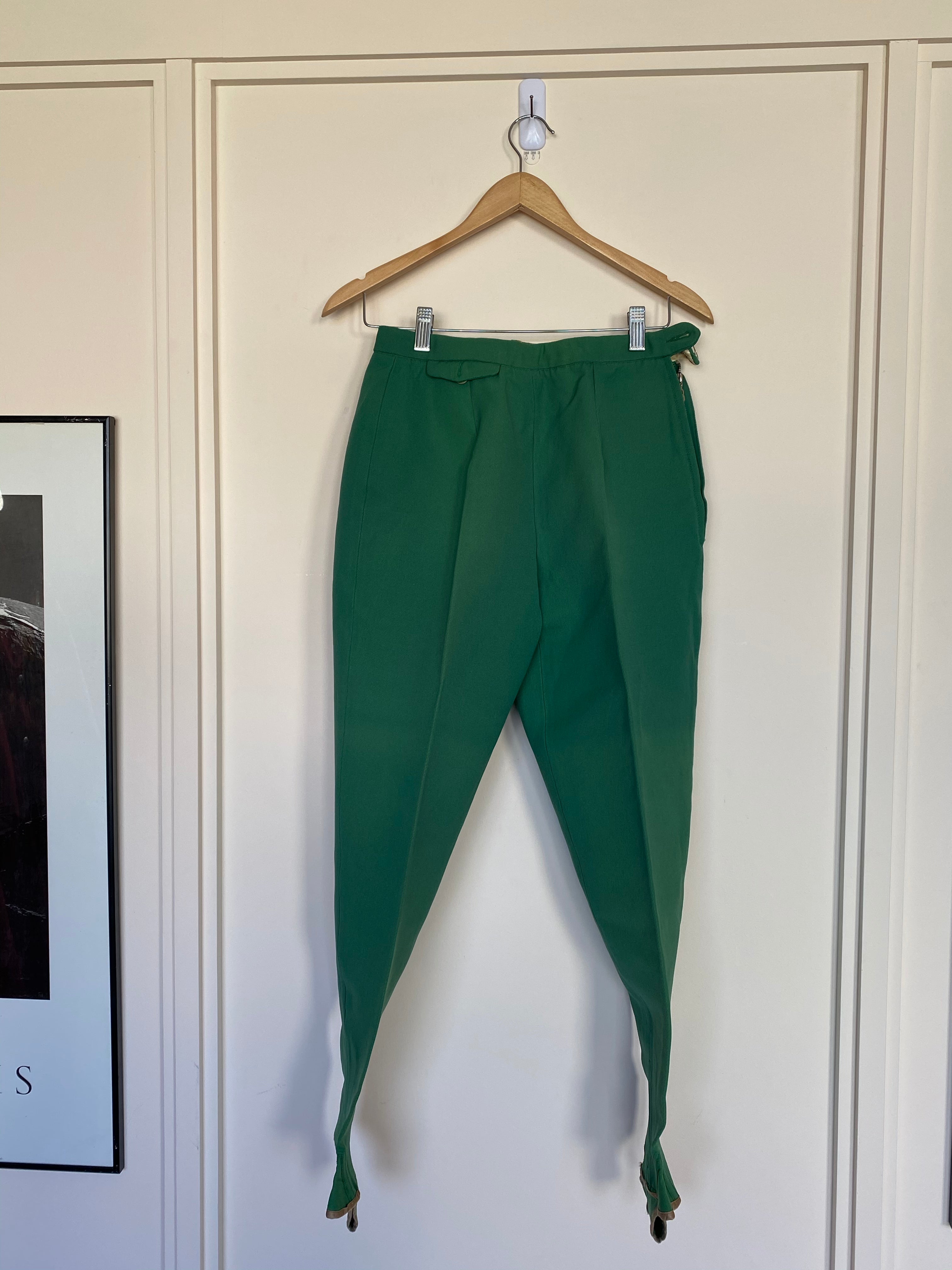 Vintage Bogner Green 3-piece ski suit: stirrup pants front view