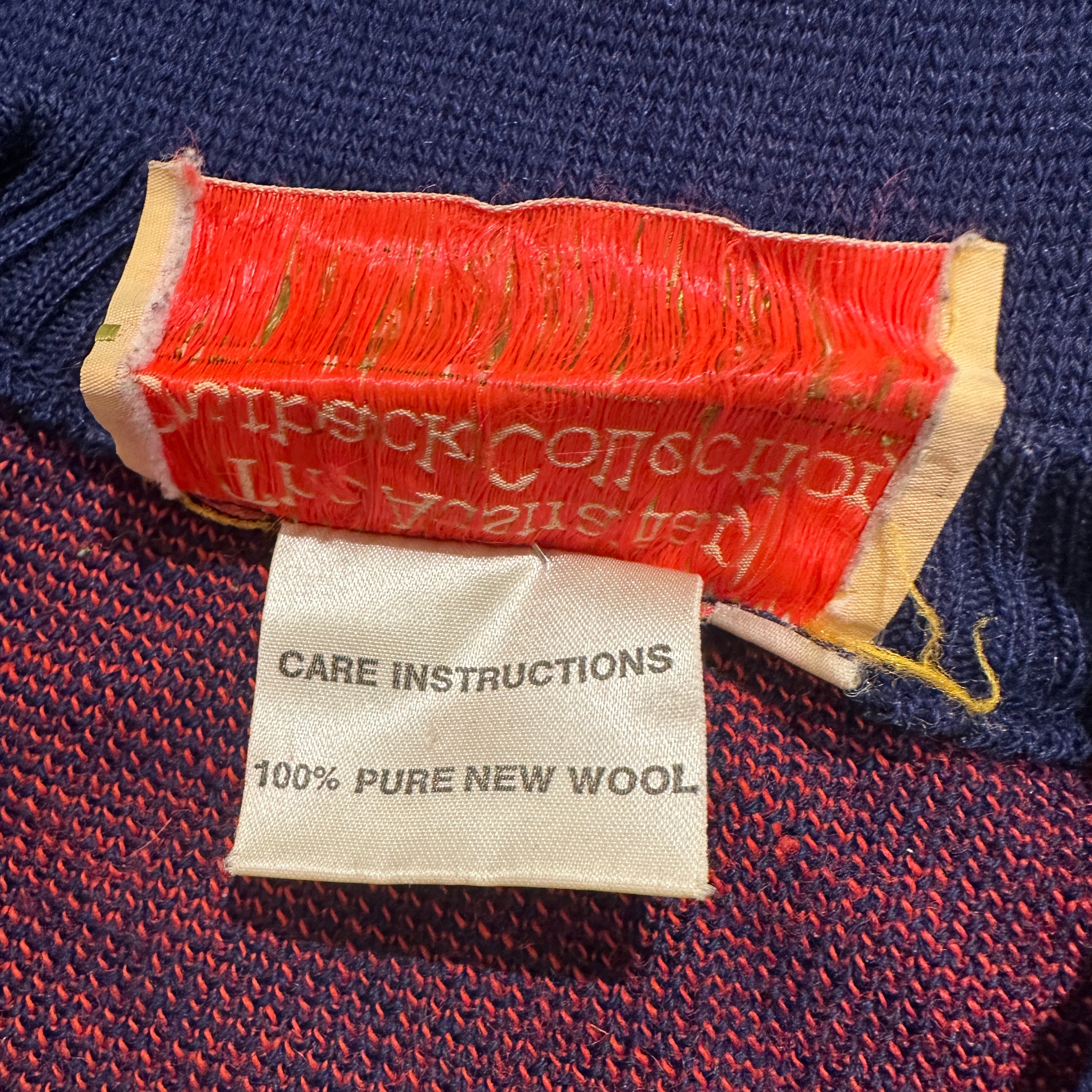 Vintage The Australian Outback Collection Navy Blue Red Skiing Kangaroo Jumper. Care Label