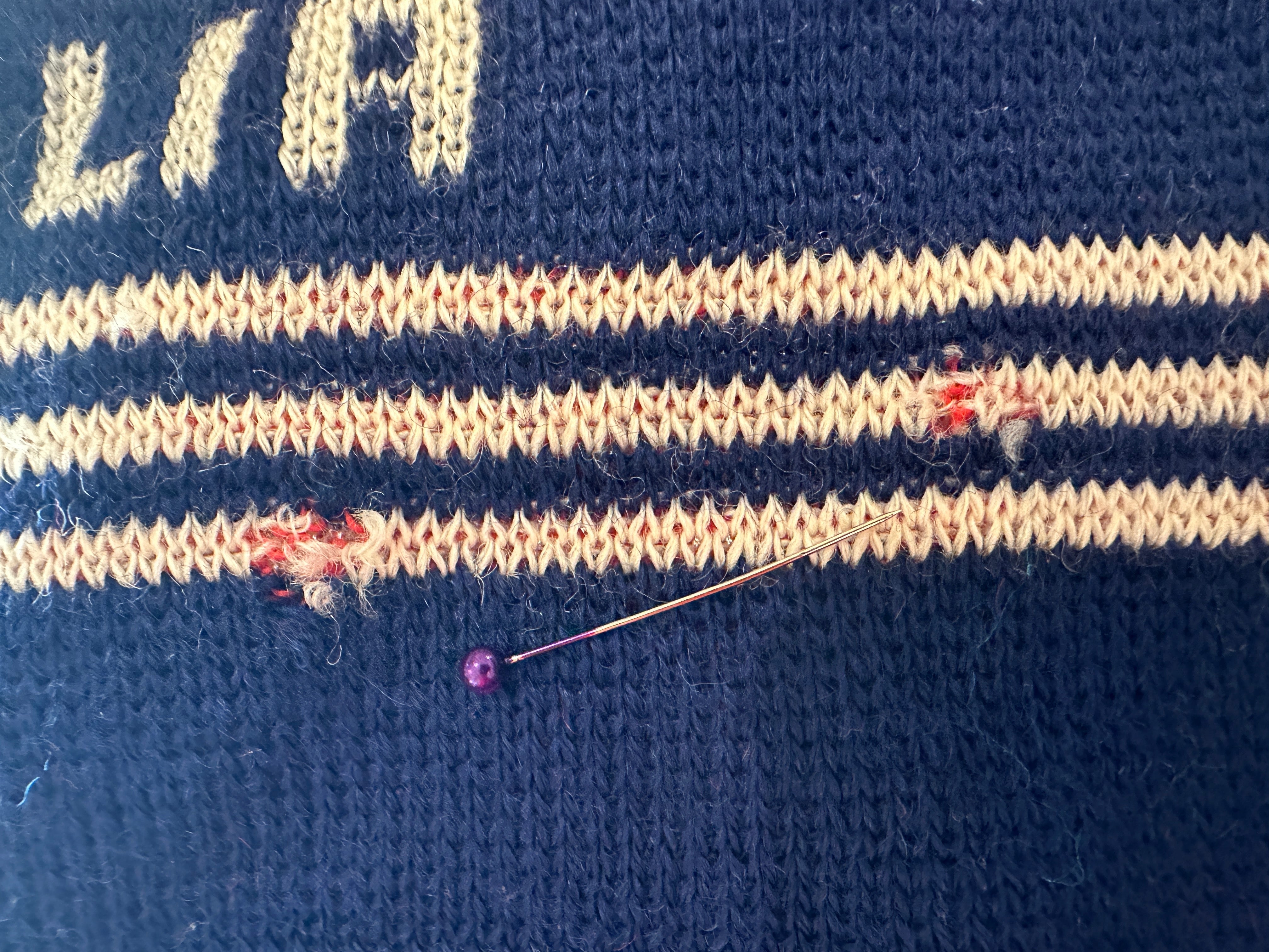 Vintage The Australian Outback Collection Navy Blue Red Skiing Kangaroo Jumper. 2 holes in sleeve