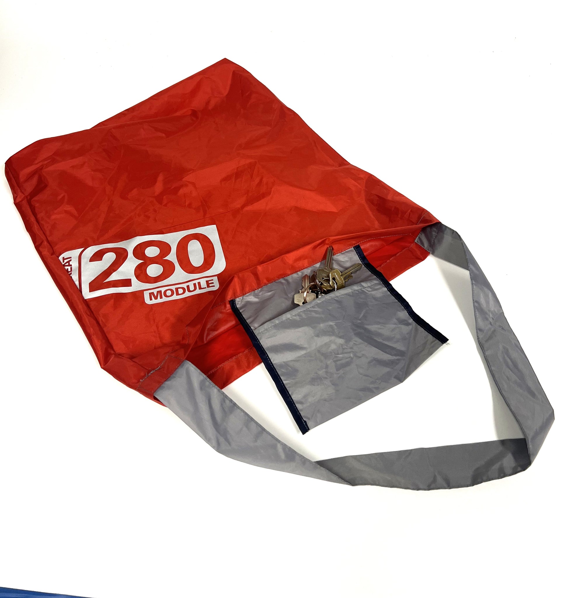 Red & Grey R4 Market Bag with pocket shown on a white background