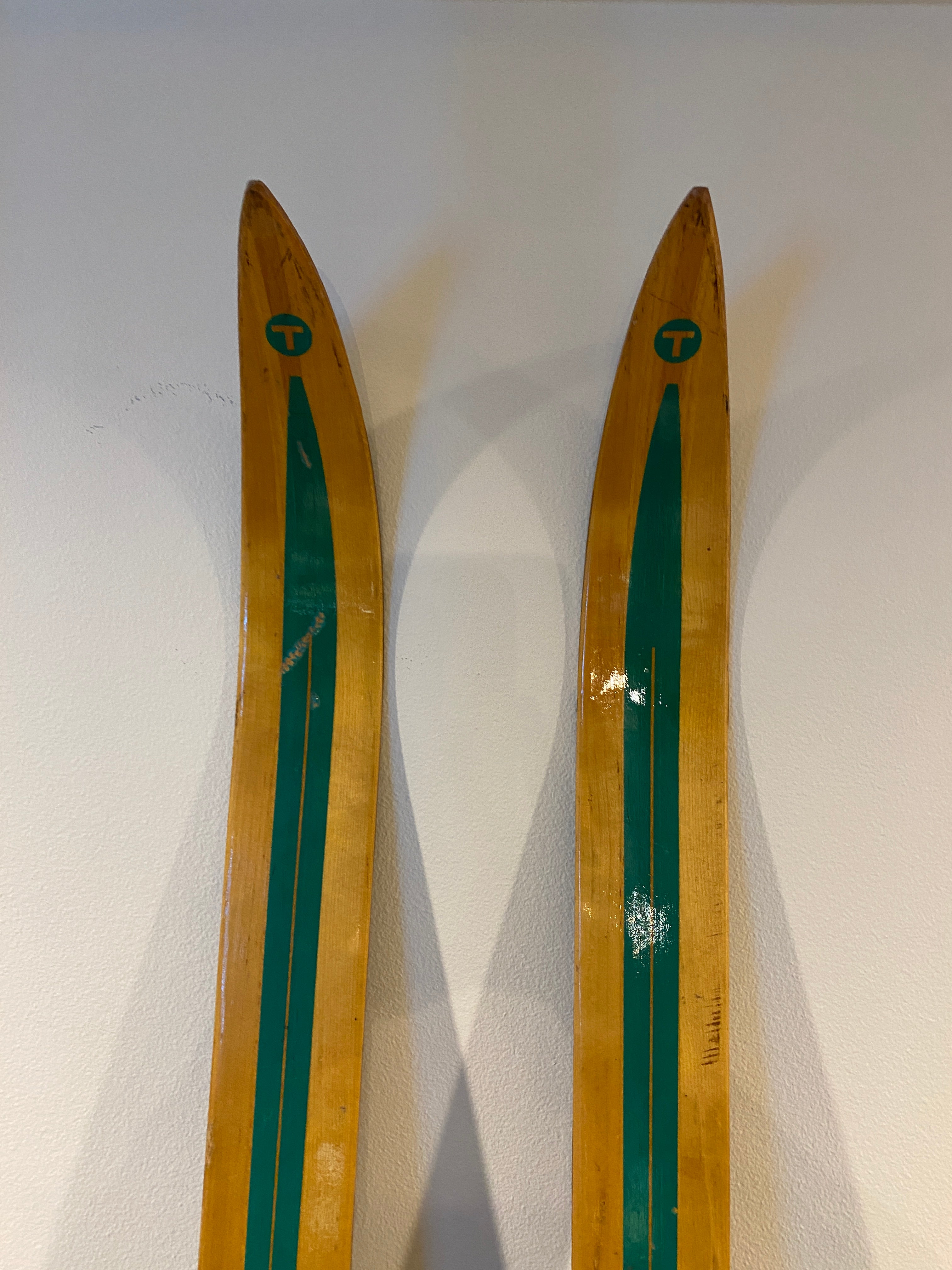 Vintage Troll 197cm pair, mounted with vintage 3-pin Villom bindings. Ski tips