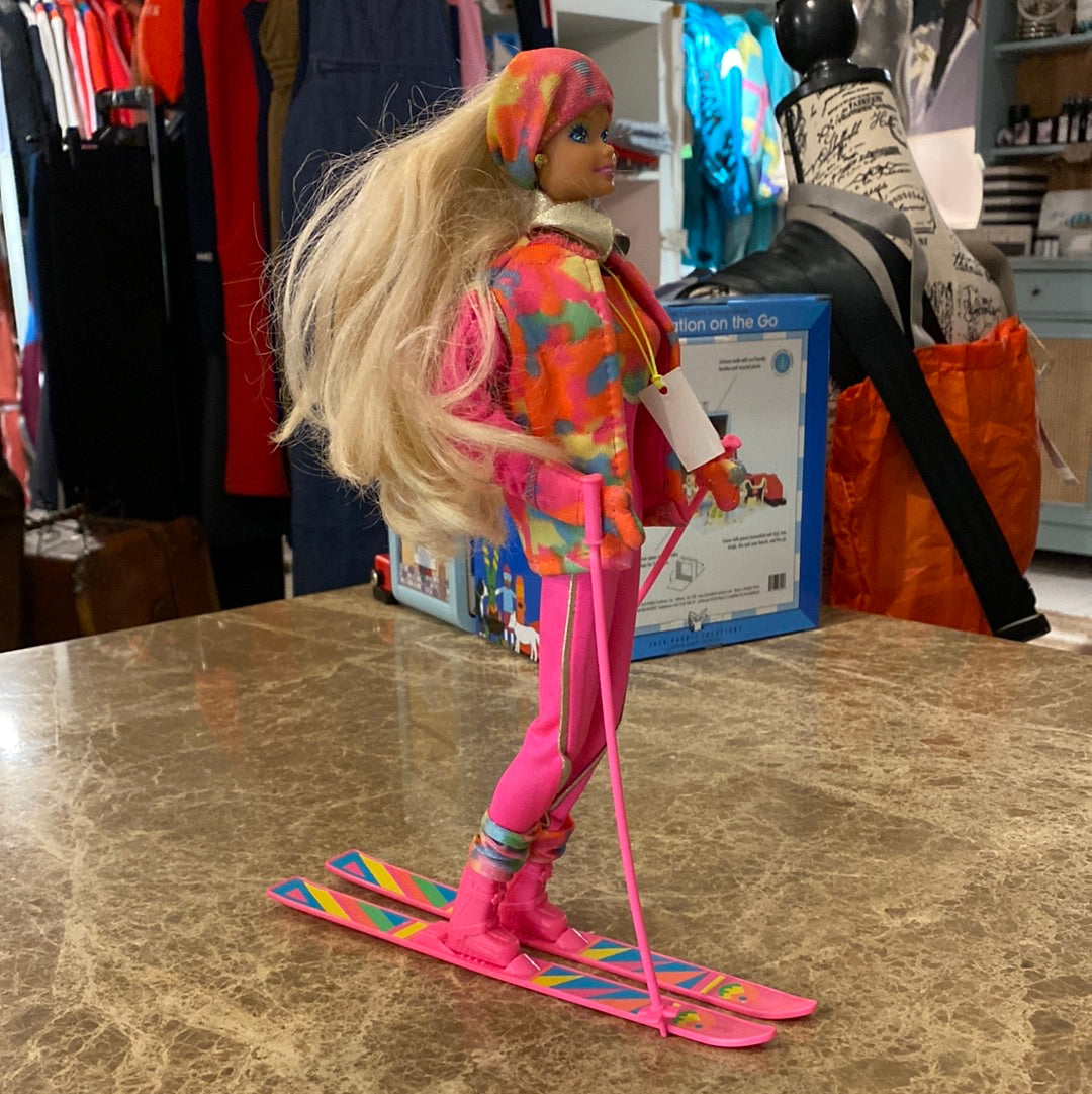1991 Ski Fun Barbie: side view 2