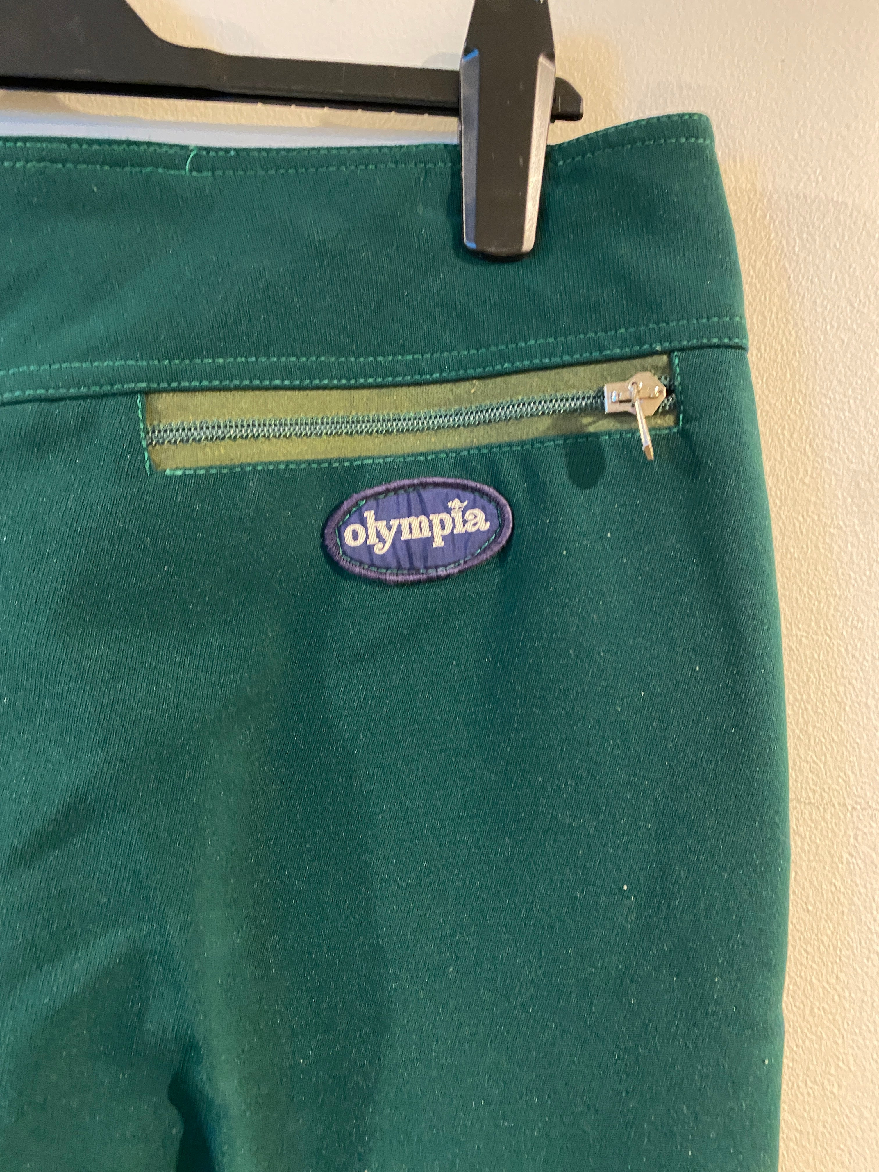 Vintage Olympia green ski pants, rear pocket