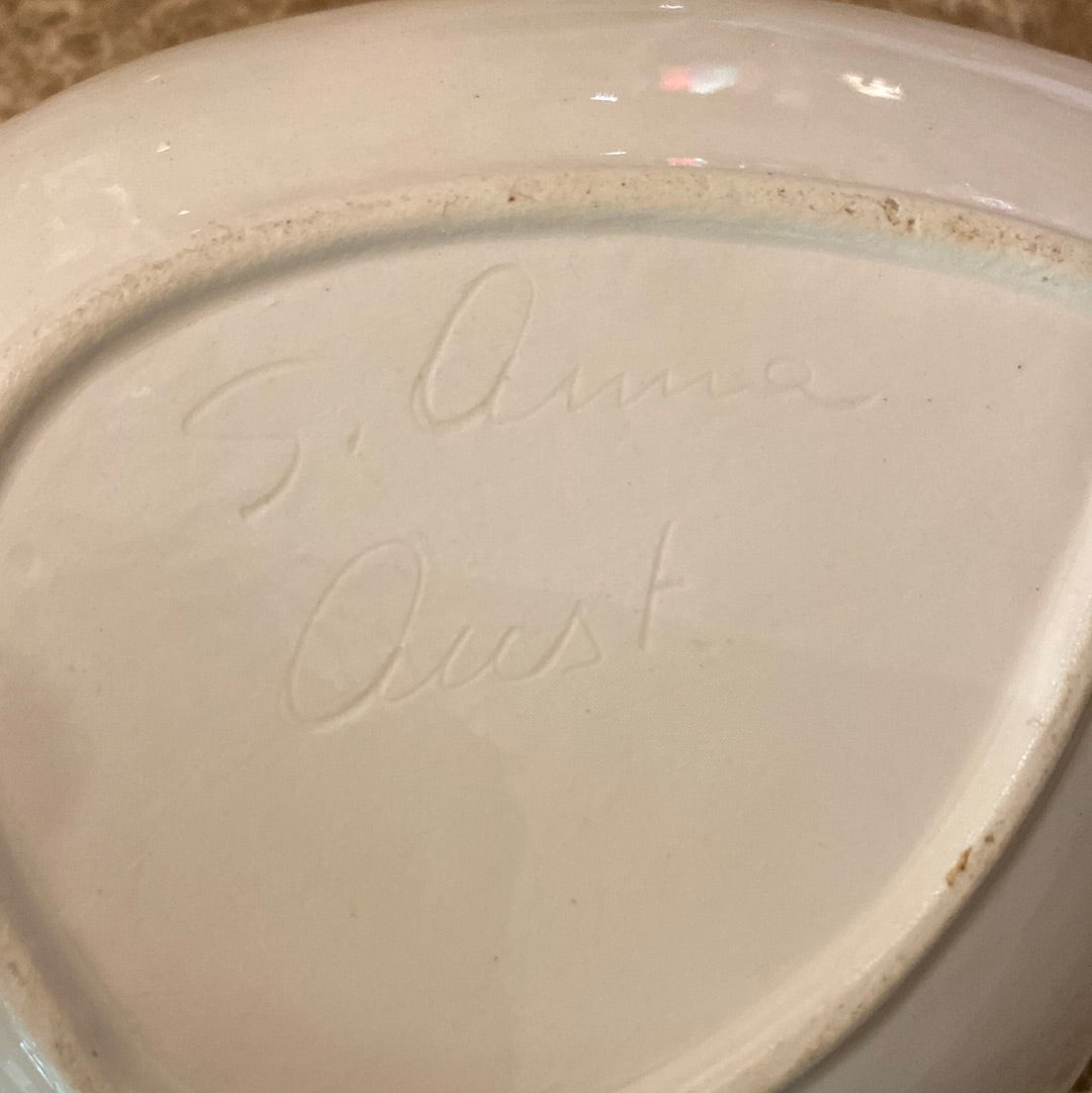 Vintage Studio Anna Eucumbene Dish back. Close up of inscription