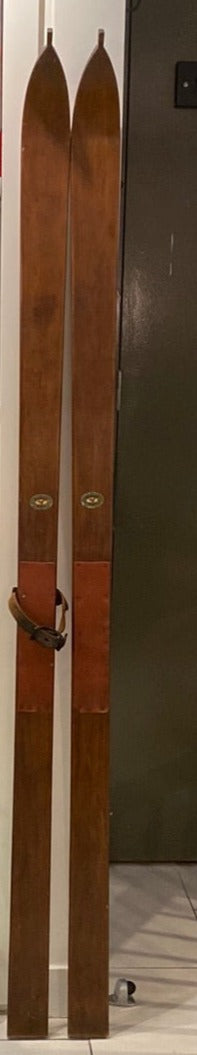 Vintage Maple Northland Touring Skis 179cm. Full length view