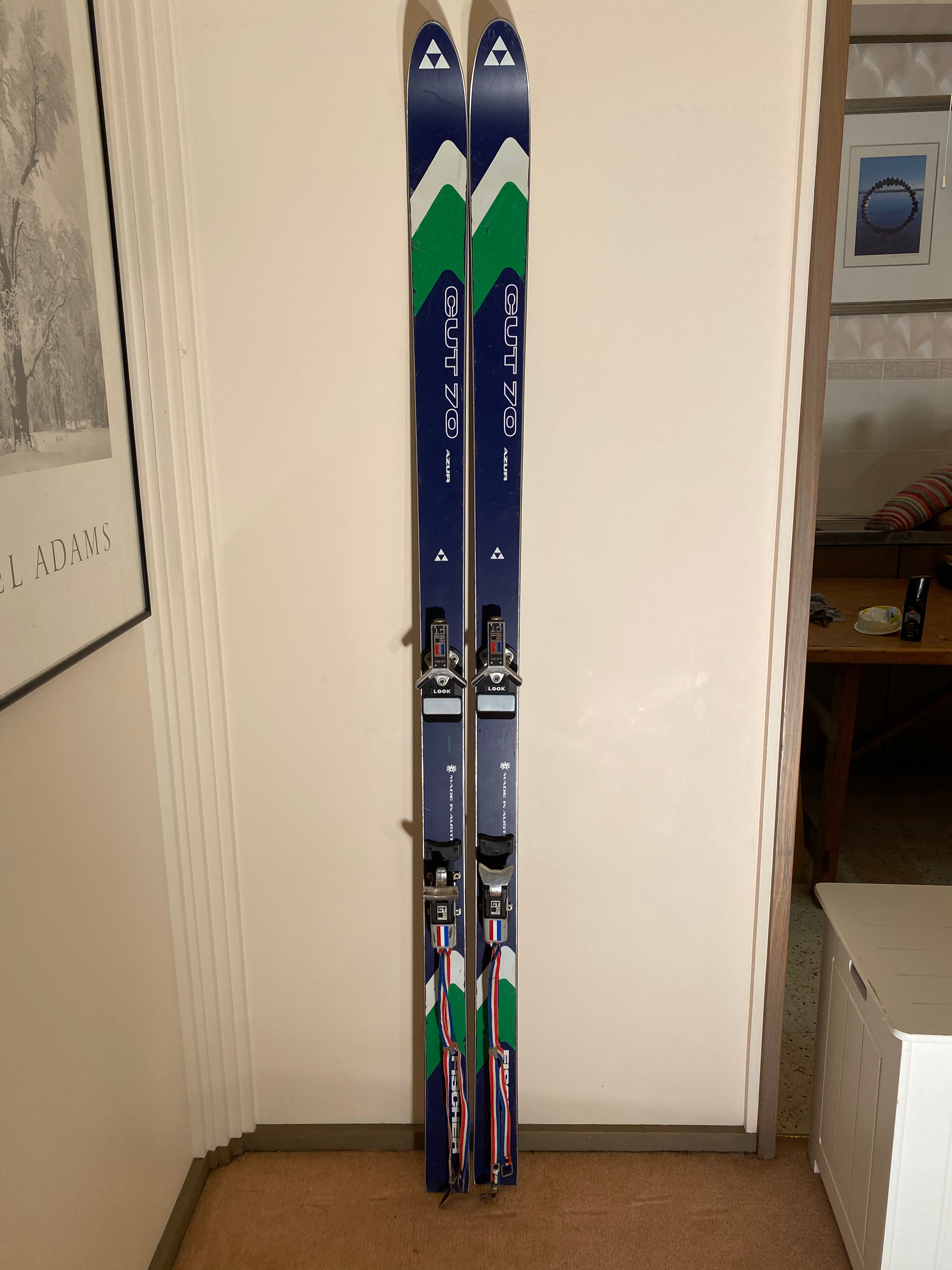 Fisher CUT 70 Skis with Look Safety Strap Bindings